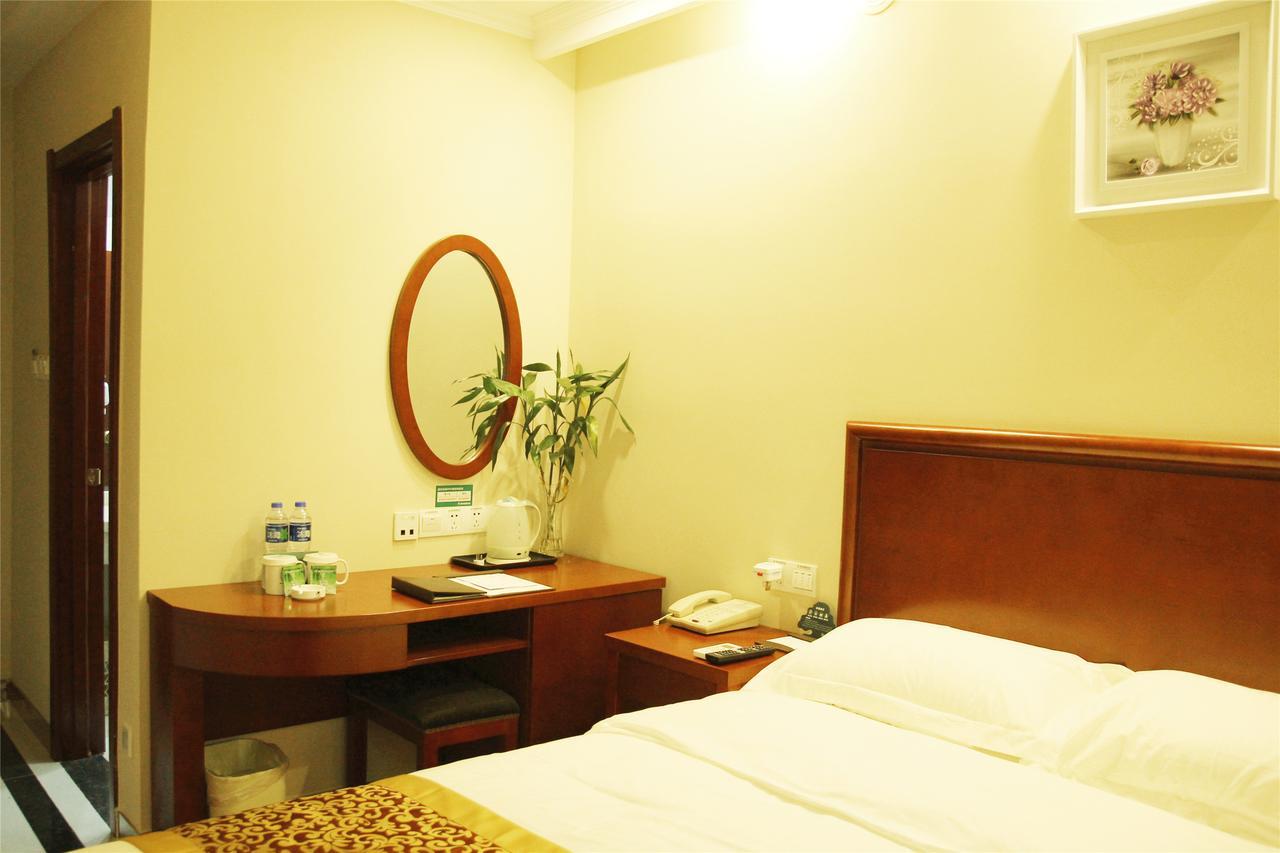 Greentree Inn Tianjin West Railway Station Stage Hotel Dış mekan fotoğraf